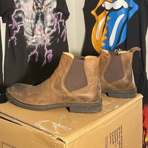 Men’s 10.5 Born Aiden Brown Leather Casual boots
